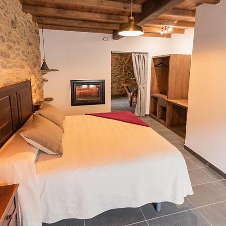 Apartamentos Rurales Casa Llongo Coana エクステリア 写真