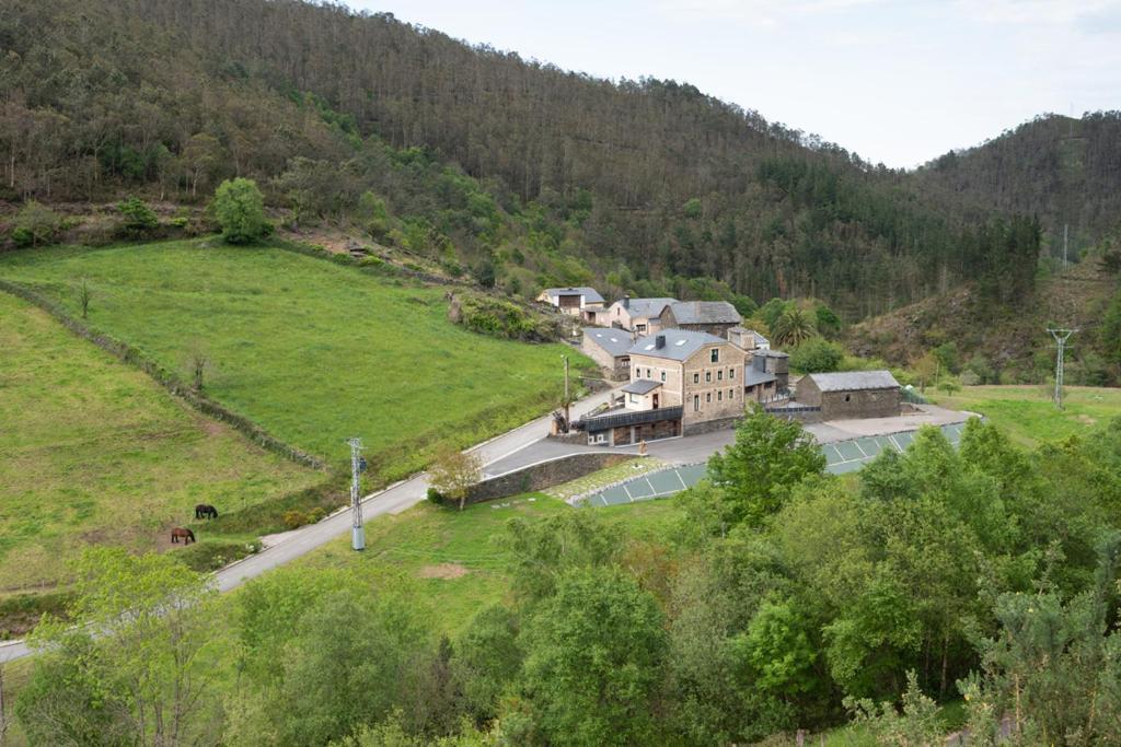 Apartamentos Rurales Casa Llongo Coana エクステリア 写真